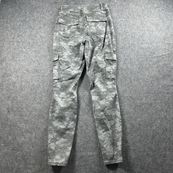 Spanx Stretch Twill Ankle Cargo Jogger Pants Womens Medium Stone Wash Camo - Picture 2 of 11